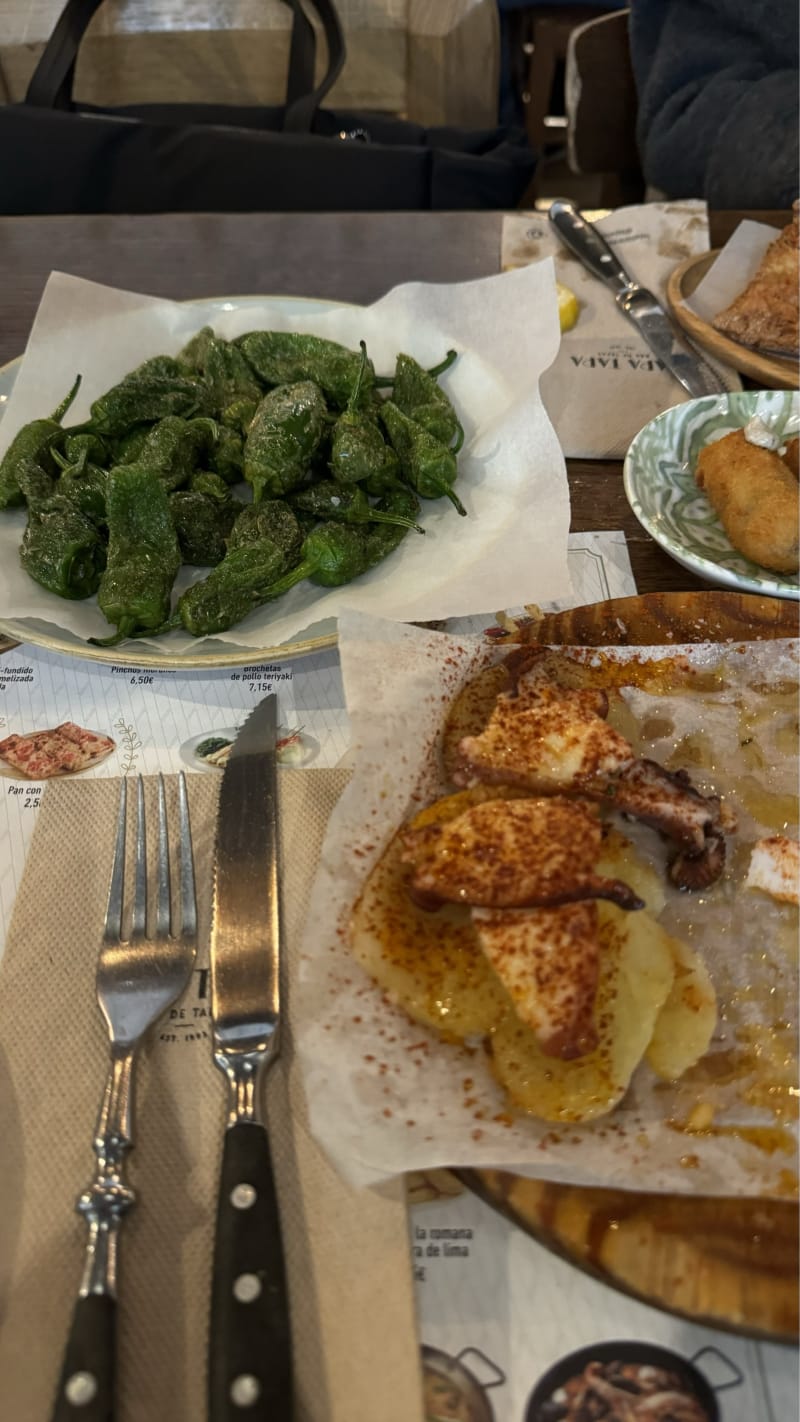 Tapa-Tapa  - Rambla Catalunya, Barcelona