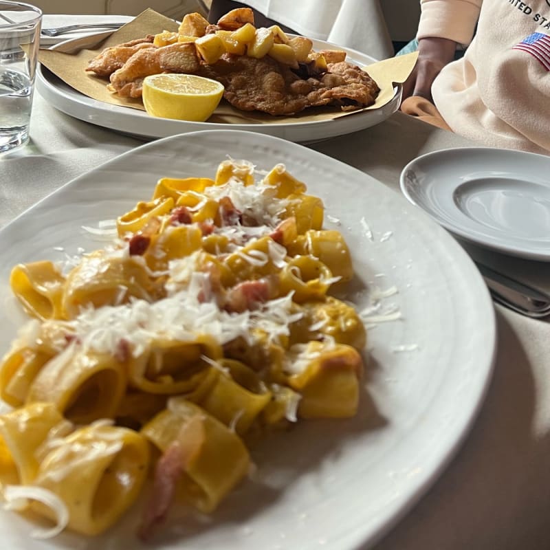 Carbonara, vitello con patate  - Giardino d'Inverno - Hotel Papadopoli Venezia, Venice