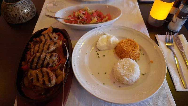 Sebzeli Etli Kebap - Turkoise - Turks specialiteitenrestaurant Eindhoven, Eindhoven