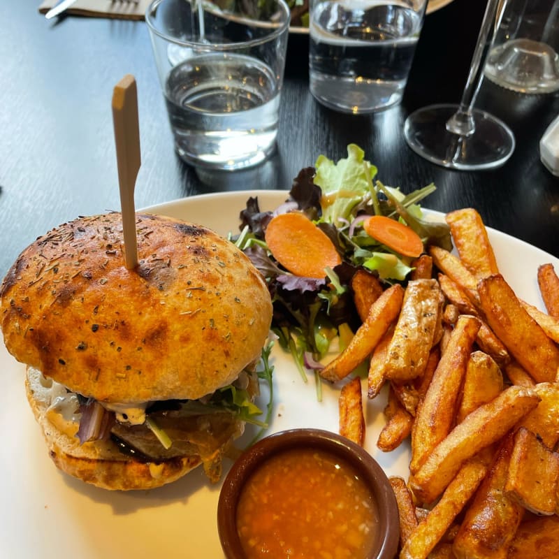 L'Idéaliste in SainteLucesurLoire Restaurant Reviews, Menu and