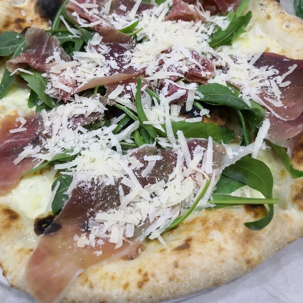 Antica Pizzeria e Friggitoria da Pasqualino in Naples Restaurant