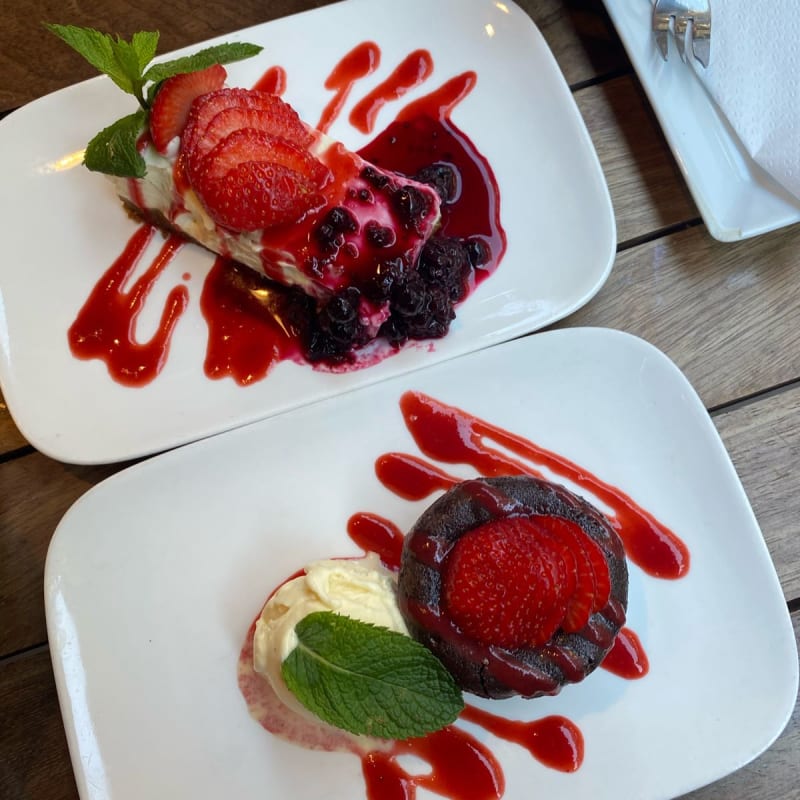 Cheese cake and chocolate lava cake  - Jottum, Amsterdam