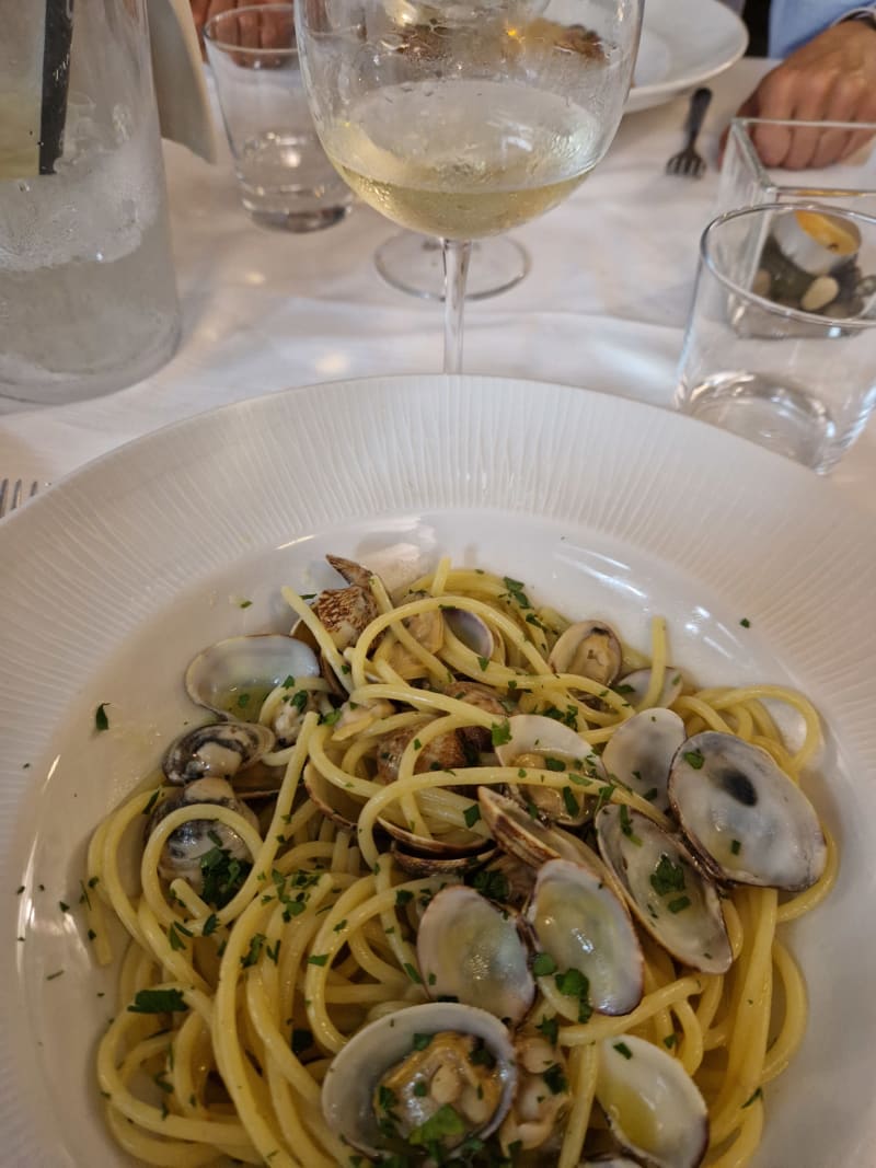 Spaghettone alle vongole - Oleum, San Felice Circeo