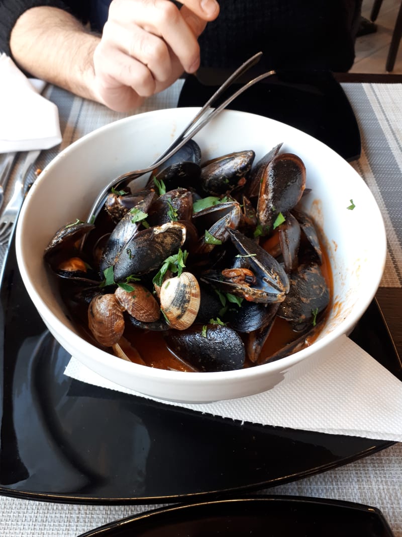 Guazzetto di cozze e vongole. - L’Equipe, Milan