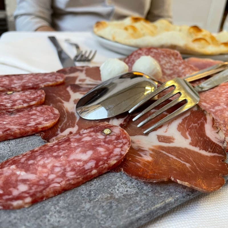 Antipasto, focaccia al rosmarino e tagliere misto di salumi - Ristorante "BorgoPio92", Rome