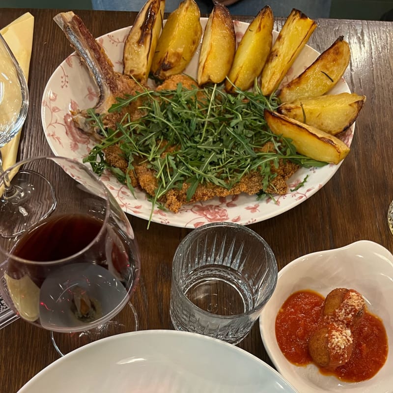 Cotoletta con patate  - L'Ov Milano Monti, Milan