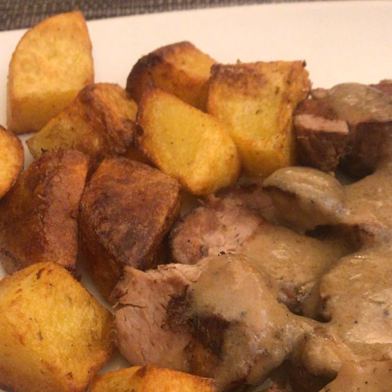 Maialino con patate al forno - Al Camoscio d’Abruzzo, Rome