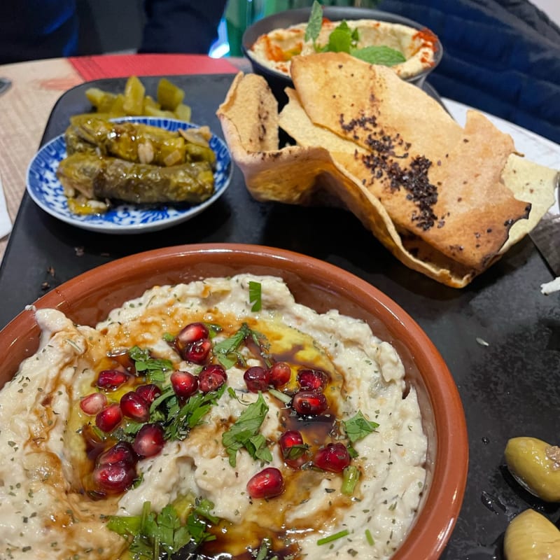 Baba ganoush, hummus, etc - Levain du Levant, Paris