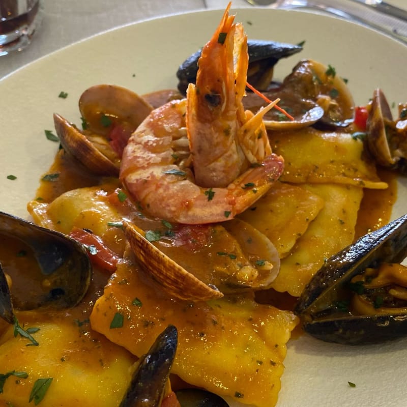 Ravioli di cernia con sugo di pesce  - Il Timone di Albissola