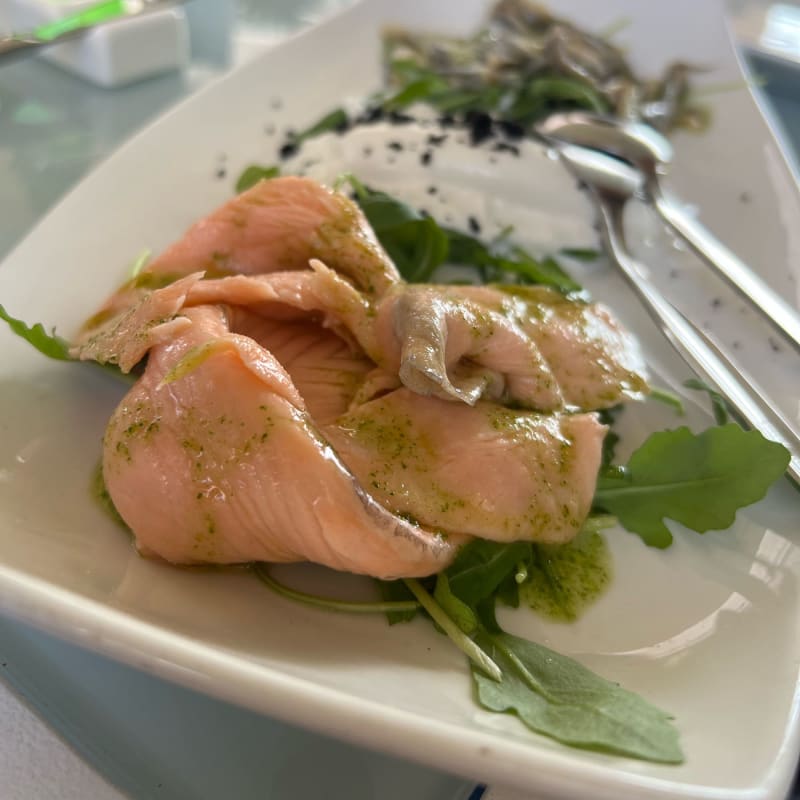 Salmone e alici marinate  - Insolito, Ostia