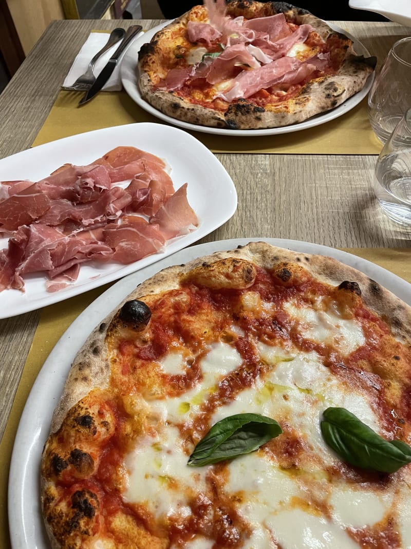 Pizzeria La Margherita Pizza Siciliana senza acciughe Reviews