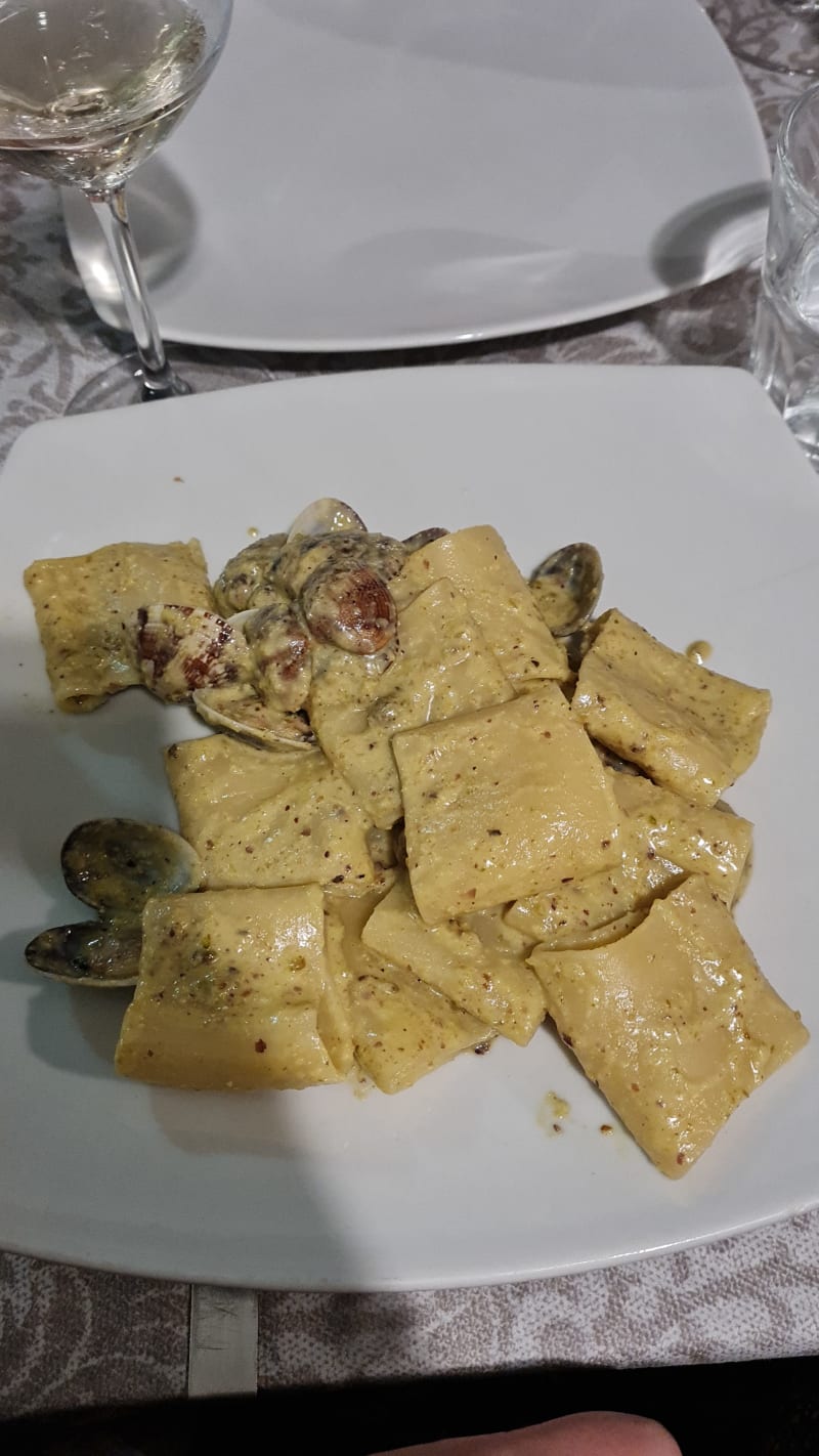 Paccheri vongole e pistacchio  - Ristorante Pizzeria da Tanio, Capoliveri