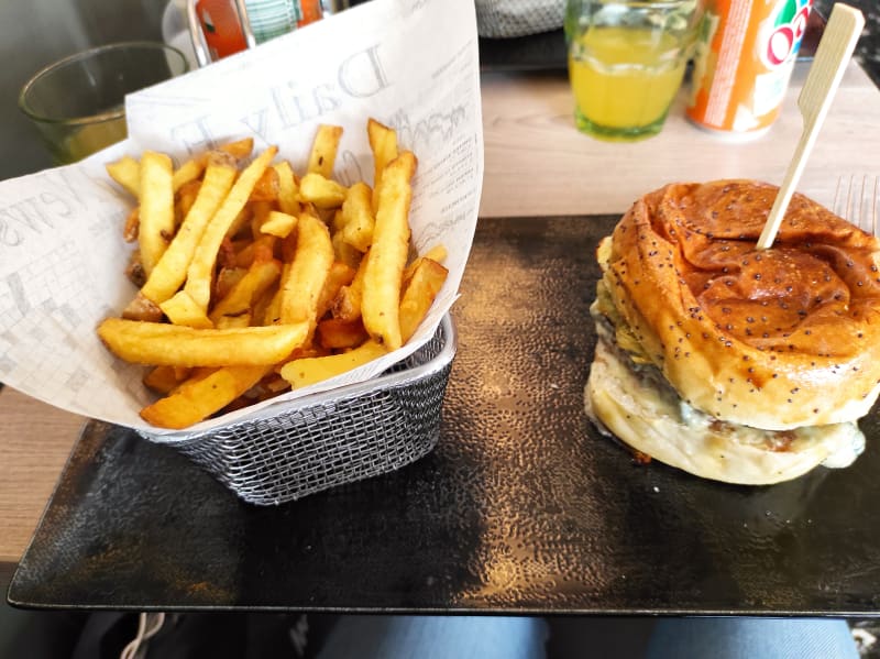 Le iena + frites - Le Butcher, Paris