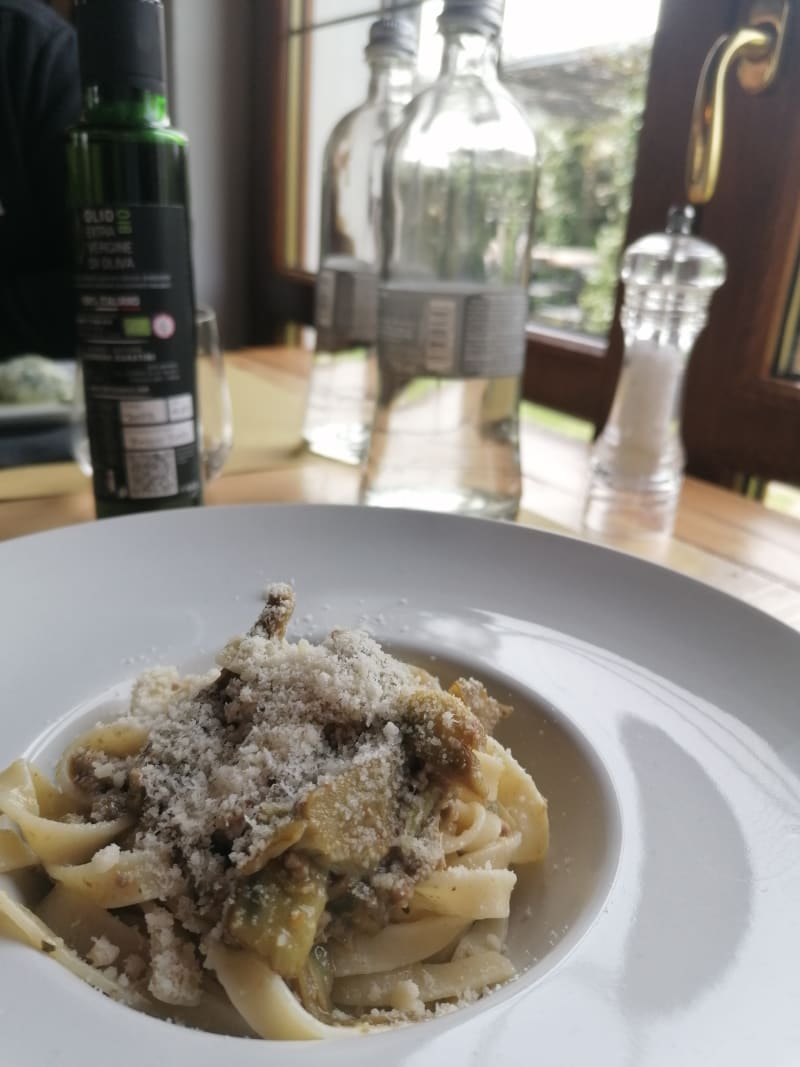 Le fettuccine al ragù bianco - L’Altro Sapore Organic EVO Oil & Restaurant