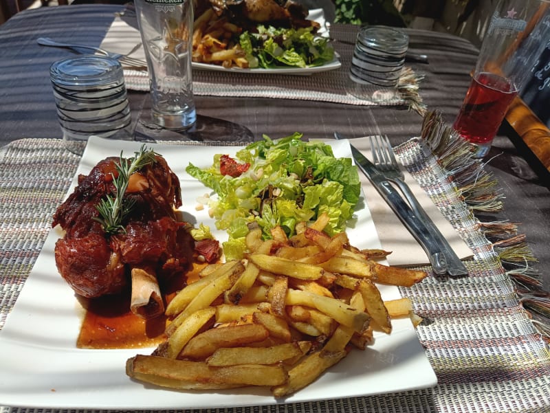 Restaurant L'Aile où la Cuisse à Ayguade-Ceinturon - Menu, avis, prix
