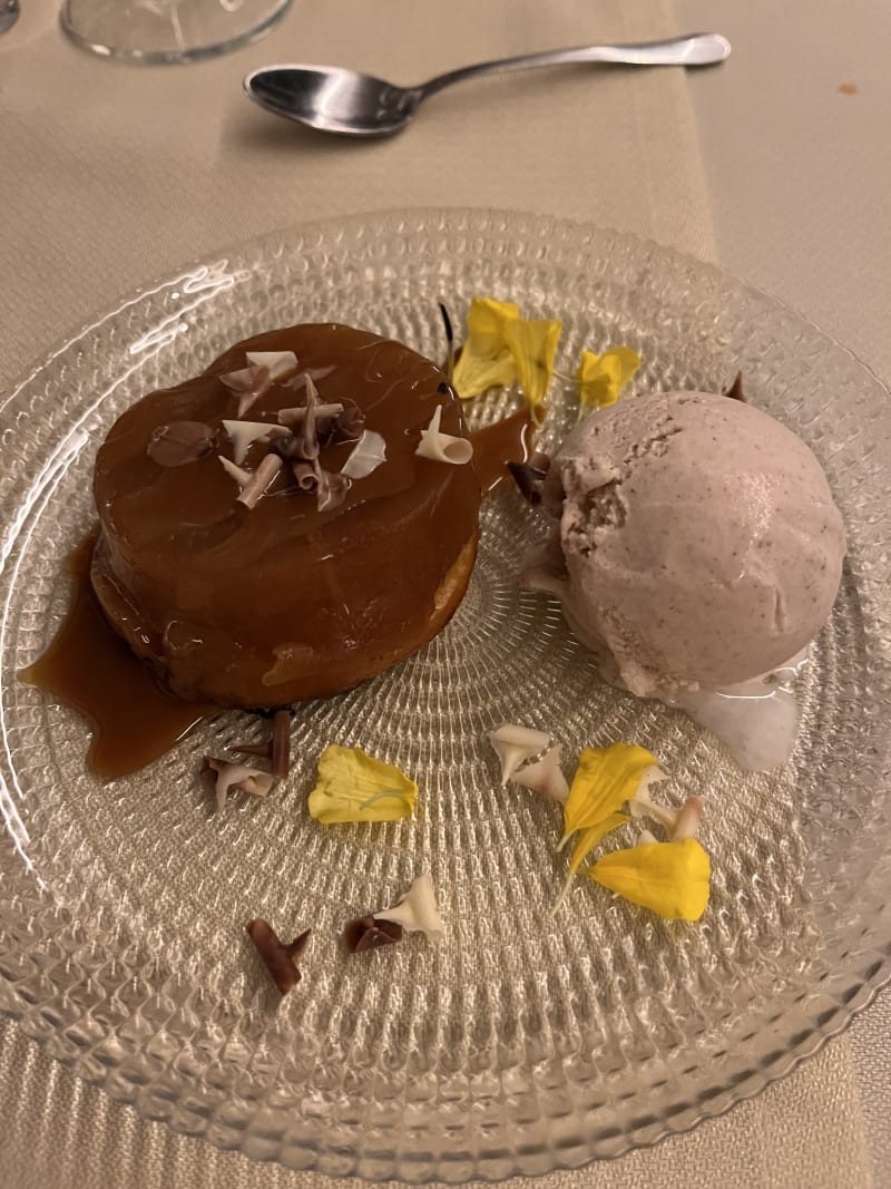 Pastel de manzana de "paquita" con helado de manzana verde - Edelweiss - La Garriga, La Garriga