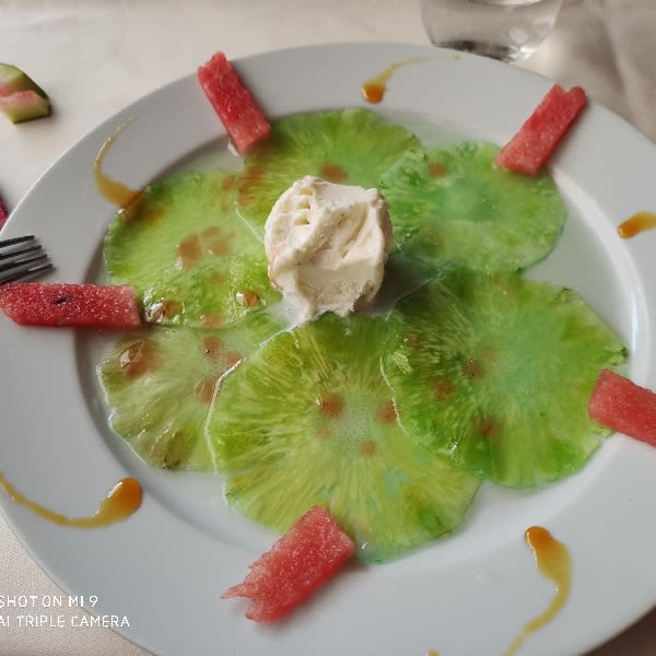 Carpaccio ananas - Centre Espanol Yverdon-les-Bains