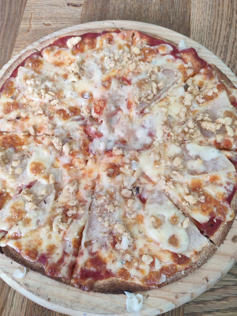 Pizza gorgonzola y nueces - Amasable, Alicante