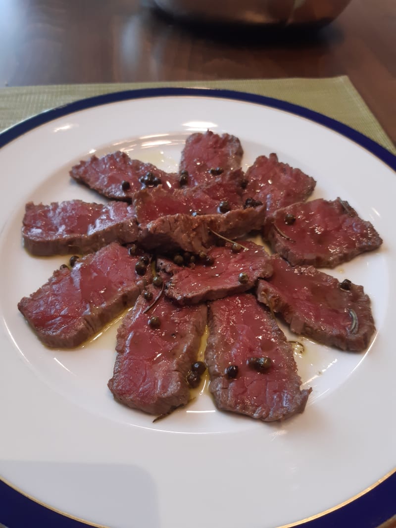 Tagliata di manzo, olio Evo, pepe verde e rosmarino  - Spinacorona, Alessandria