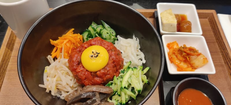 Bibimbap tartare de bœuf charolais - Mashita, Paris