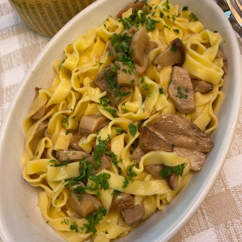 Tagliatelle ai funghi - La Cantina delle Merende