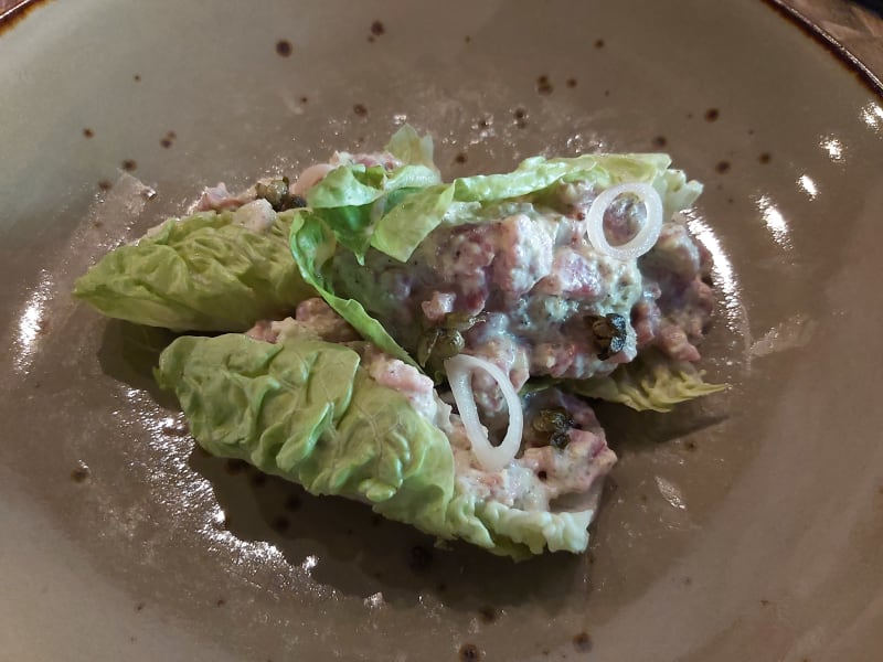 Steak tartare, met een twist - De Bakker en de Schenker Roden, Roden