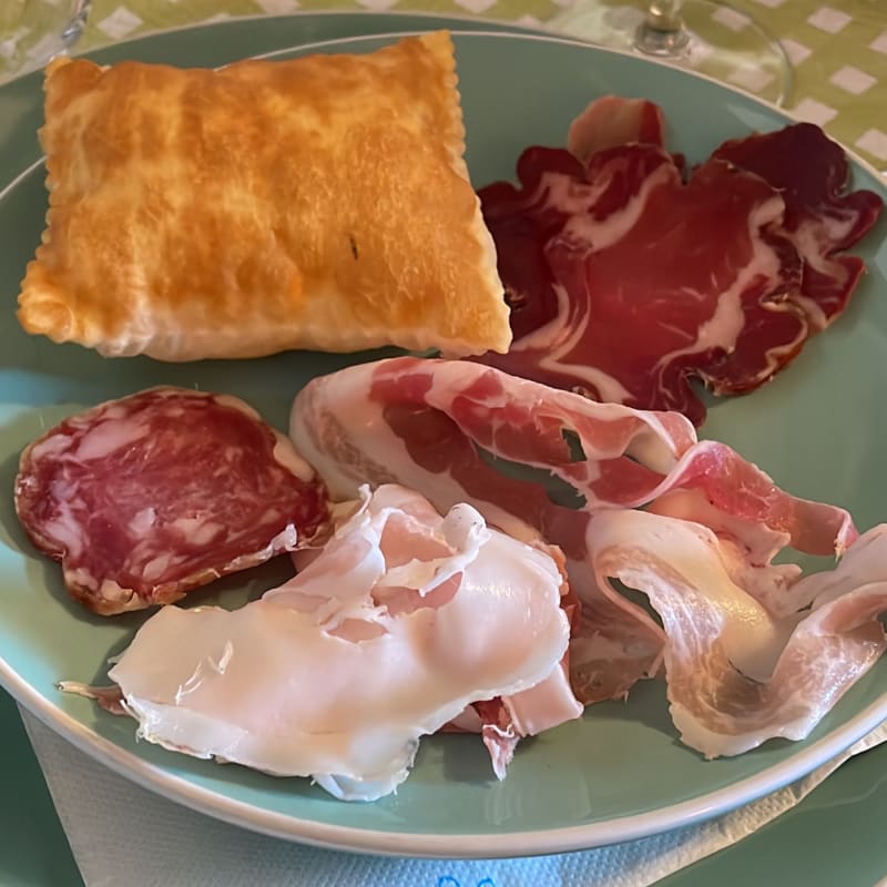 Gnocco fritto e salumi - Agriturismo Il Negrese