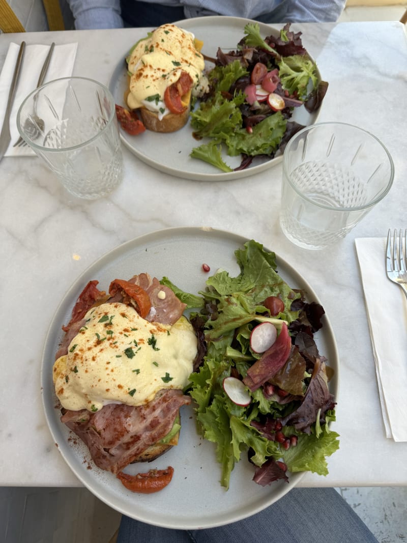 Egg facon benedict  - OMA, Paris