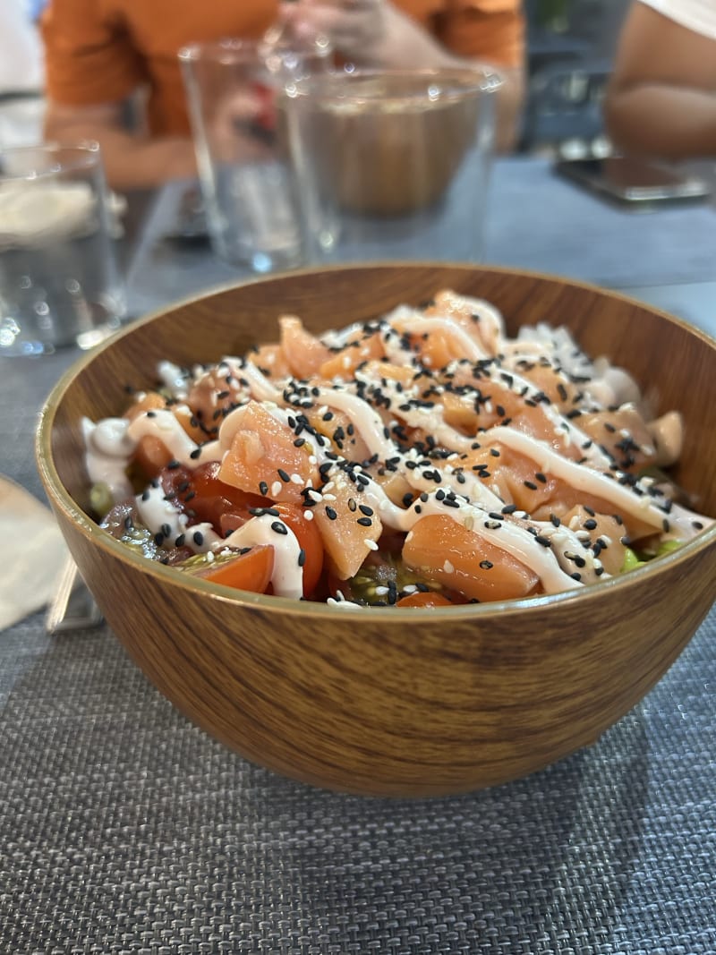 Moana Poké Bar (Lomas de Cabo Roig)