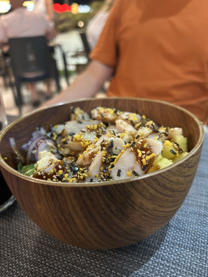 Moana Poké Bar (Lomas de Cabo Roig)