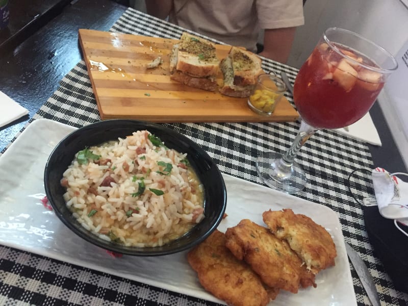 Pataniscas  de  bacalhau com arroz de feijão - Mannys Place, Lisbon