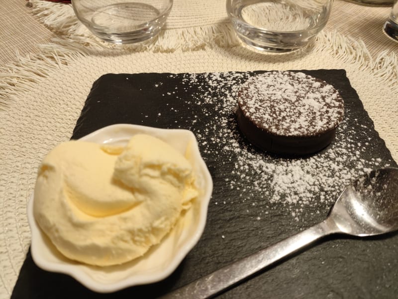 Alfajor con gelato alla vaniglia - Canaima cucina Venezuelana, Brescia