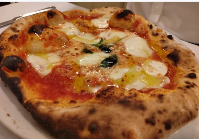 Pizzeria Partenopea, Milan