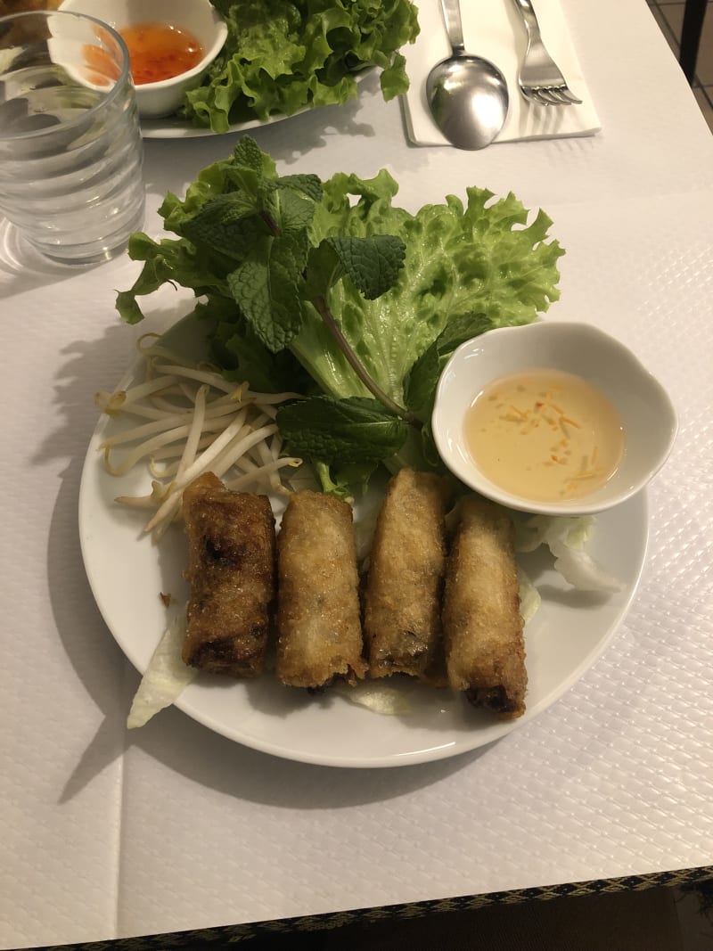 Thai Panthong, Paris