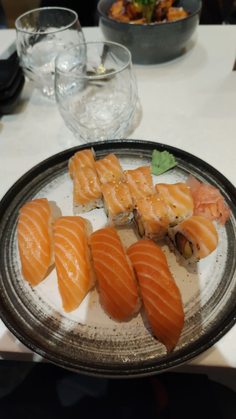 Toto Sushi, Paris