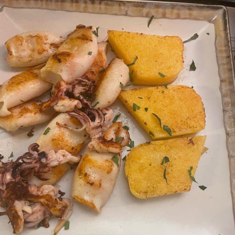 Calamari ai ferri con polenta  - Pablito Ristorante Messicano, Trieste