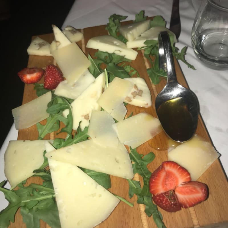 Tagliere formaggi e miele - Il Tempio di Bacco, Rome