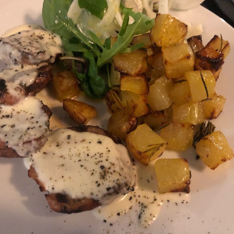 Maialino cacio e pepe - Bistrot 34, Civitavecchia