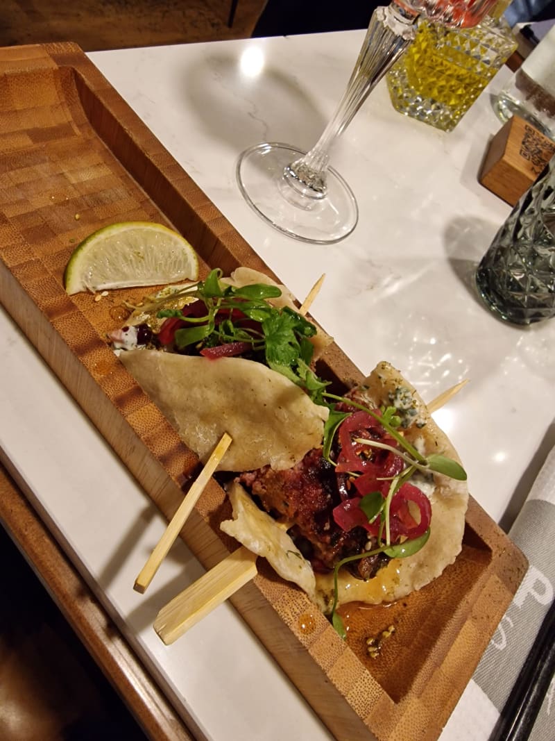 Comptoir des Fables in Paris Restaurant Reviews, Menu and Prices