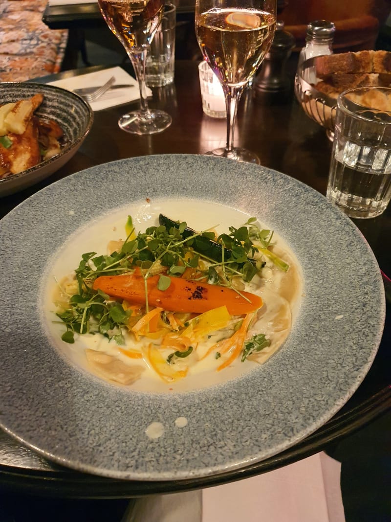 Ravioli mit Garnelen gefüllt  - La Demeure, Paris