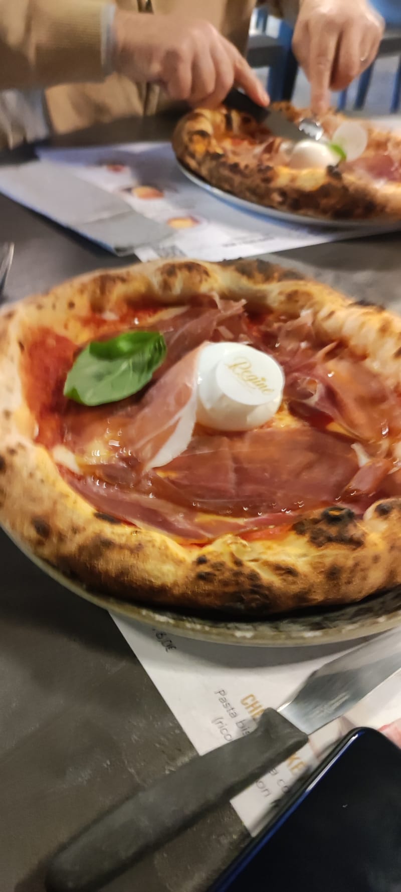 Pizzeria Reginè, Saronno