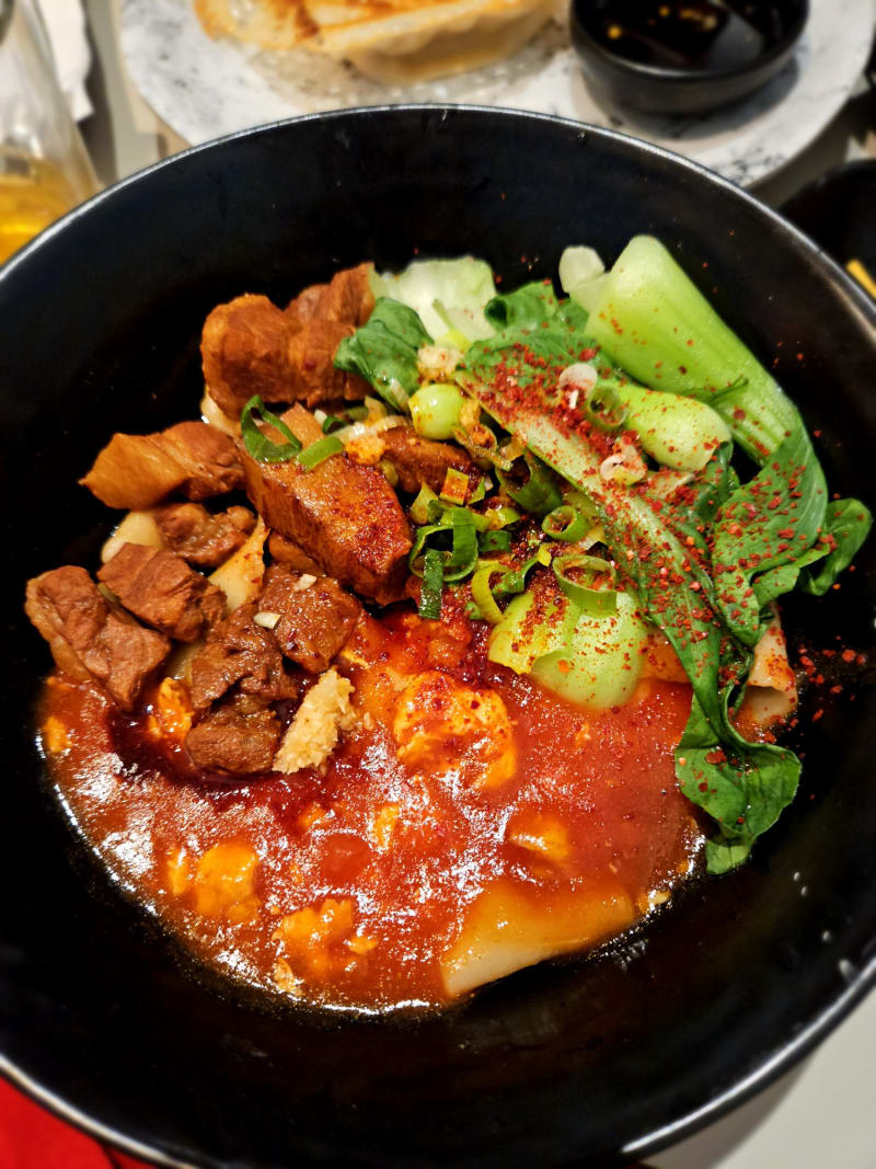 Prawn wontons, Chengu spicy chicken, Chinese pancake - Picture of China  Supreme, Amsterdam - Tripadvisor