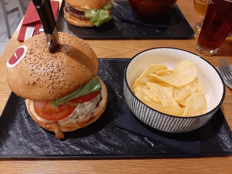 Fatto Bene Burger Buonarroti, Milan