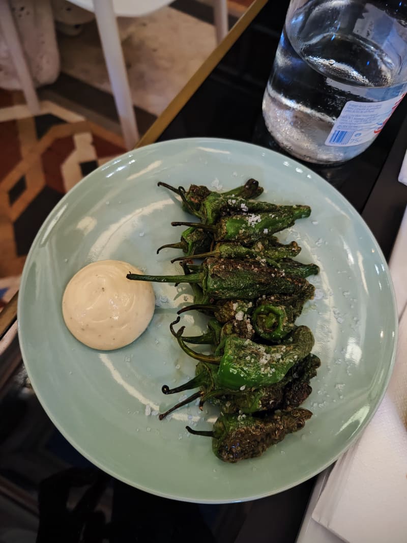 Gin Lovers Bar & Restaurant in Lisbon Restaurant Reviews, Menu and