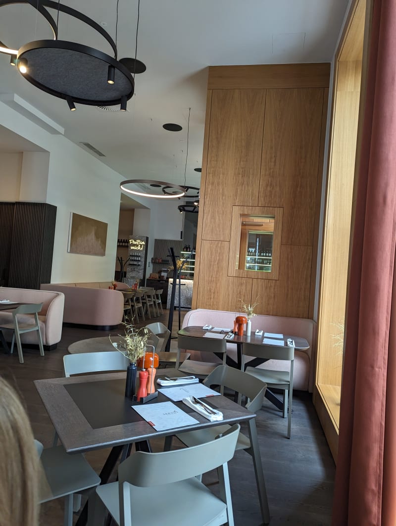 Servus Wien Hohenstaufengasse in Wien Bewertungen, Speisekarte und