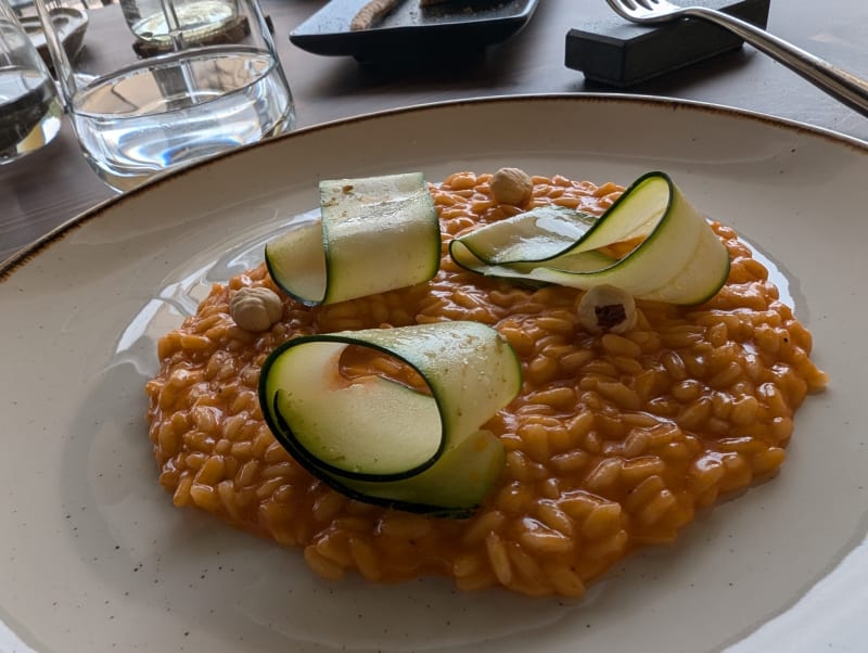 Risotto Carnaroli Riserva San Massimo whipped with garden tomato, marinated courgettes and hazelnut  - Polisena L'altro Agriturismo Veg