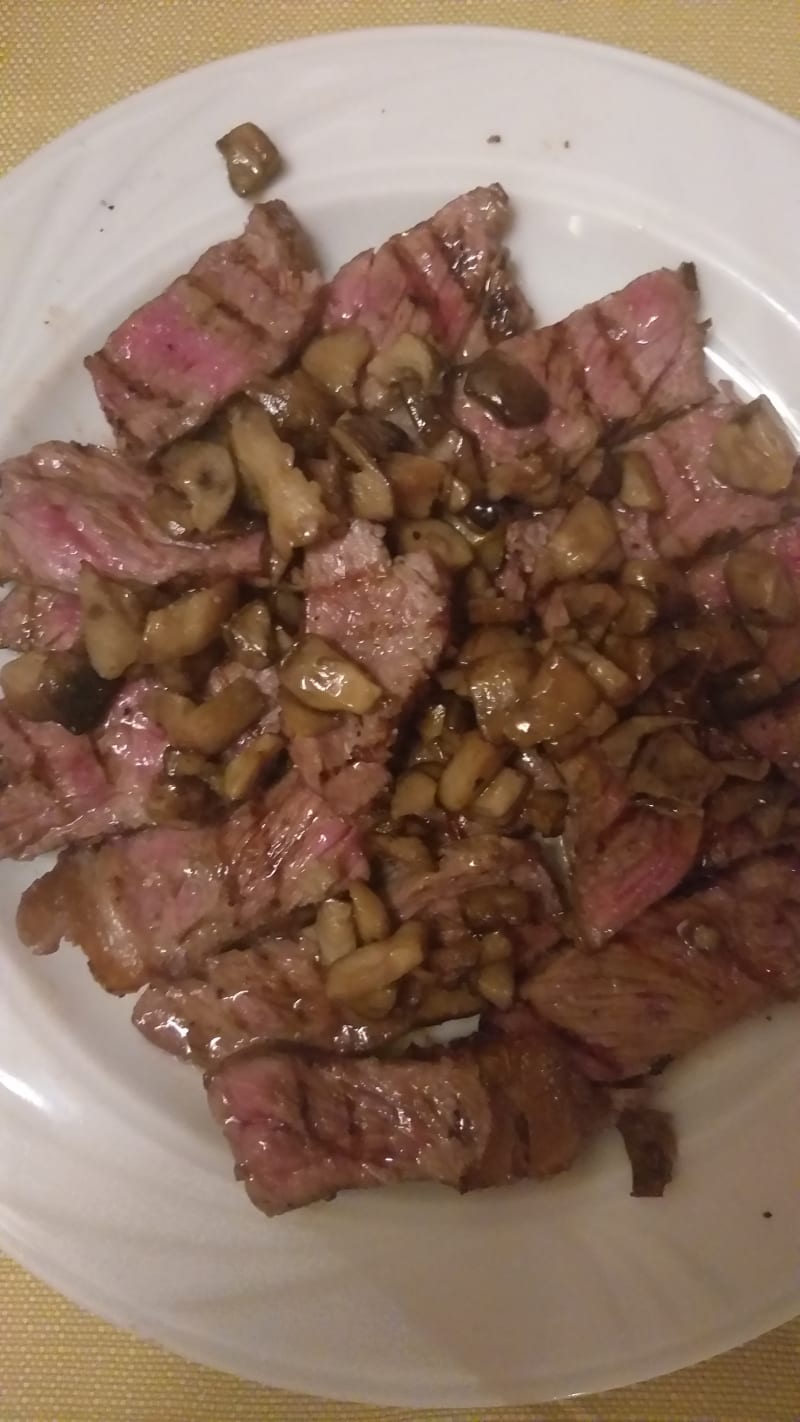 Tagliata Ai Porcini - La Torricella