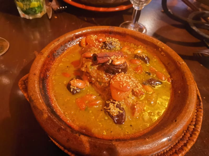 Tagine agneau pruneaux  - Villa Mimouna, Paris