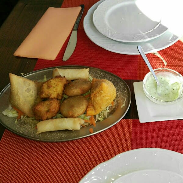 Entrantes variados con diversidad de sabores. Muy buenos todos. Recomendable. - Basant, Getafe