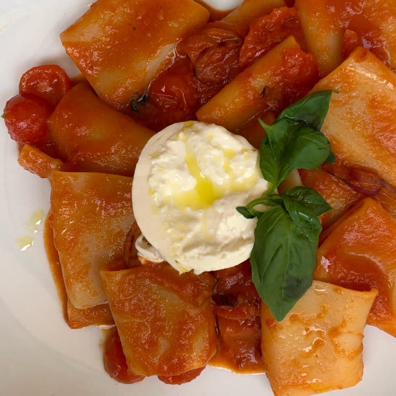 Paccheri con pomodorini e burrata. - L'Artista del Gusto, Milan